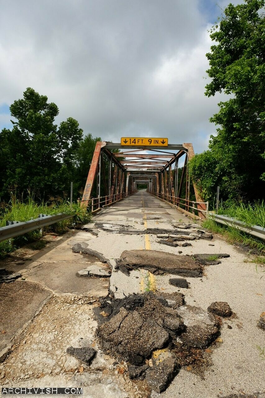 Closed Gasconade River Bridge" on Route 66
