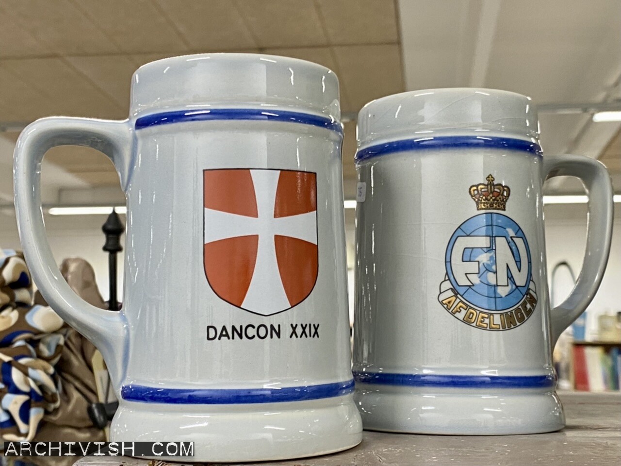 Søholm mugs with military insignia